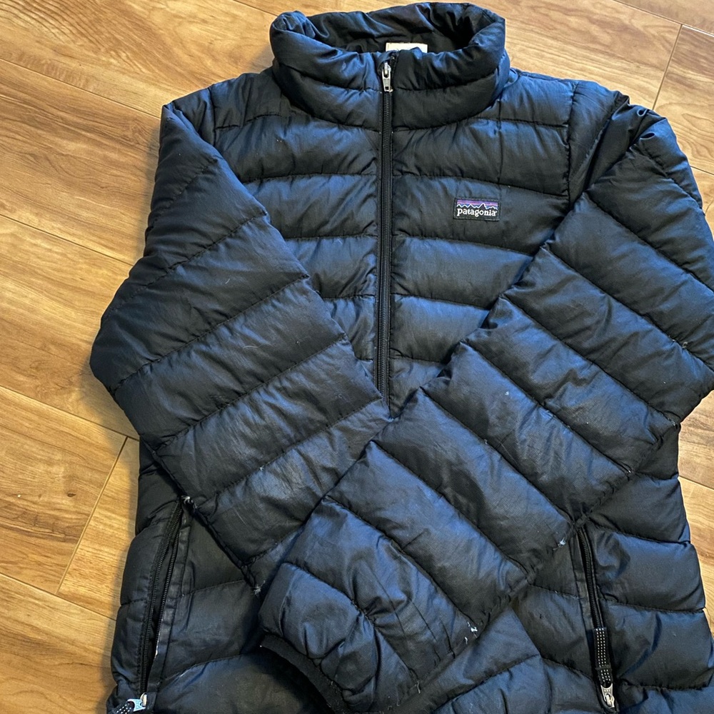 Girls L Patagonia down jacket